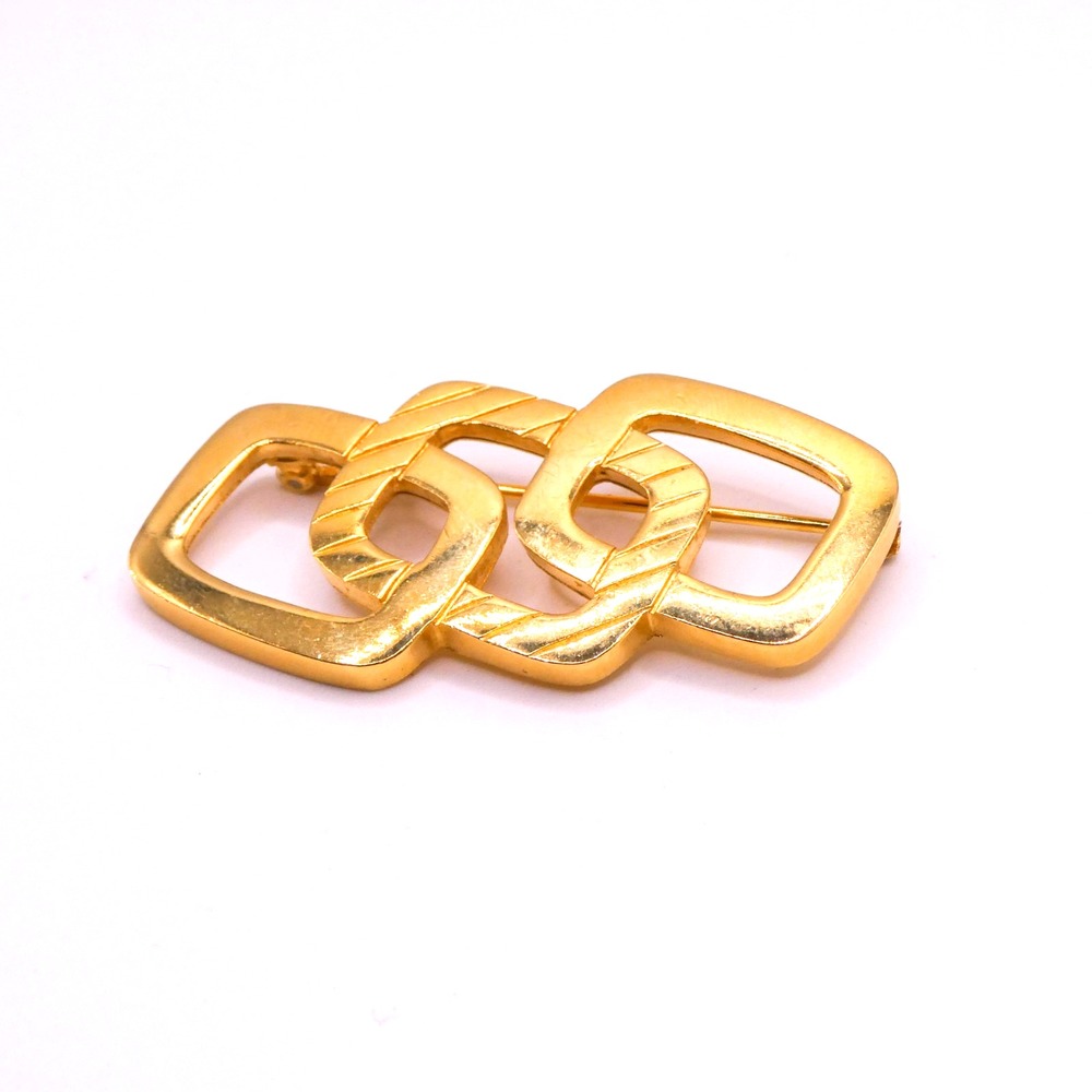 Vintage Trifari Textured Gold Tone Abstract Twisted Geometric 1.9" Brooch Pin